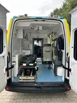 AMBULANS Renault Master / r. 2023 / nosze elektryczne KARTSANA BRAVA z przejściem | OFERTA POKAZOWA - 13