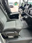 AMBULANS Renault Master / r. 2023 / nosze elektryczne KARTSANA BRAVA z przejściem | OFERTA POKAZOWA - 20