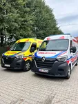 AMBULANS Renault Master / r. 2023 / nosze elektryczne KARTSANA BRAVA z przejściem | OFERTA POKAZOWA - 46