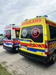 AMBULANS Renault Master / r. 2023 / nosze elektryczne KARTSANA BRAVA z przejściem | OFERTA POKAZOWA - 48