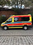 AMBULANS FORD TRANSIT / r. 2017 / z noszami Stryker M-1 i rampą - 2