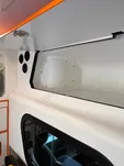AMBULANS FORD TRANSIT / r. 2017 / z noszami Stryker M-1 i rampą - 25