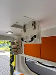 AMBULANS FORD TRANSIT / r. 2017 / z noszami Stryker M-1 i rampą - 41