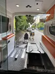 AMBULANS FORD TRANSIT / r. 2017 / z noszami Stryker M-1 i rampą - 60