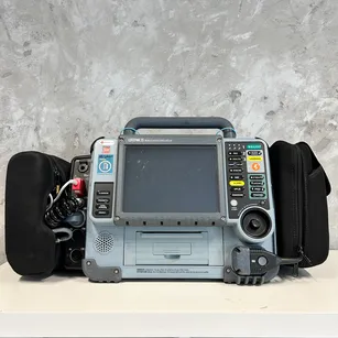 Defibrylator LIFEPAK 15 / polskie menu / polski panel przyciskowy