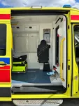 AMBULANS MAN TGE, r. 2020 z przejściem / Nosze elektryczne KARTSANA - 9