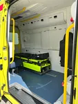 AMBULANS MAN TGE, r. 2020 z przejściem / Nosze elektryczne KARTSANA - 10