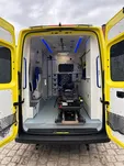 AMBULANS VW CRAFTER / 4x4 / moc 177 km / r. 2019 / z noszami elektrycznymi Kartsana - 10