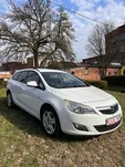 Opel Astra 1.7 Diesel Sports Tourer r. 2011 - 4