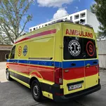AMBULANS MAN TGE, r. 2020 z przejściem / Nosze elektryczne KARTSANA - 4