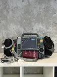 Defibrylator LIFEPAK 15 / r. 2018 / polskie menu i panel przyciskowy - VM - 15
