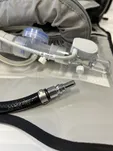 Respirator WEINMANN model MEDUMAT Transport / butla 2.7l, ładowarka i uchwyt karetkowy - 11