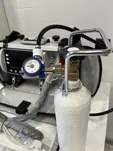 Respirator WEINMANN model MEDUMAT Transport / butla 2.7l, ładowarka i uchwyt karetkowy - 13